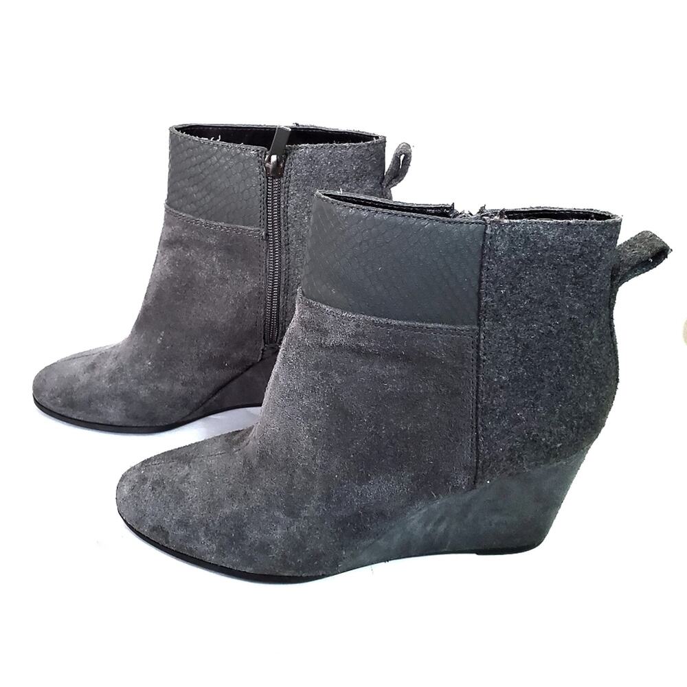 Tahari | Sutton Mixed Media Leather Suede Wedge Booties